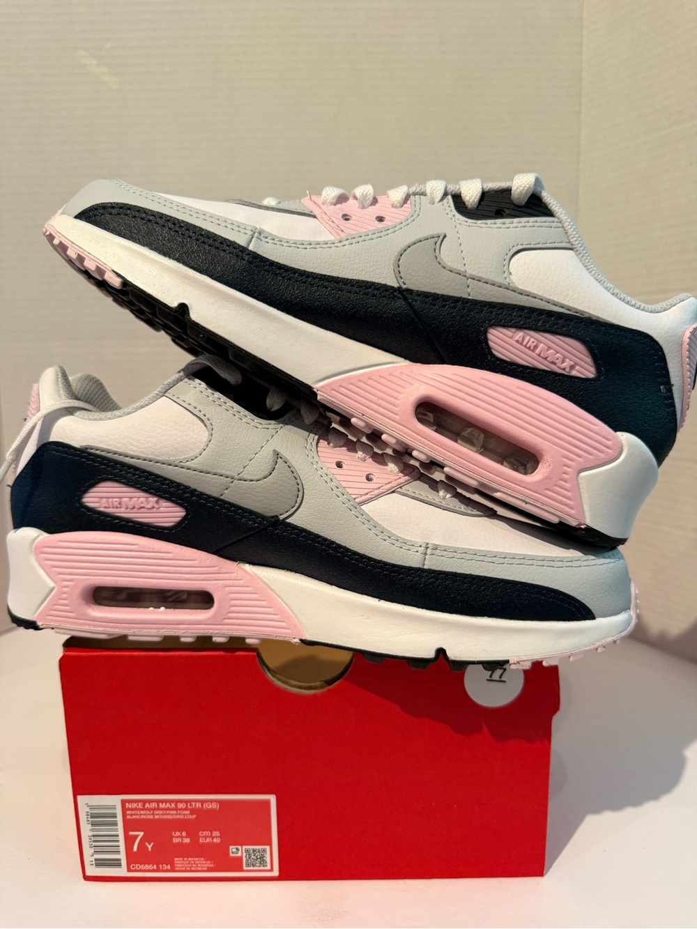 Nike Air Max 90 White, Black & Light Pink - Picture 2 of 5